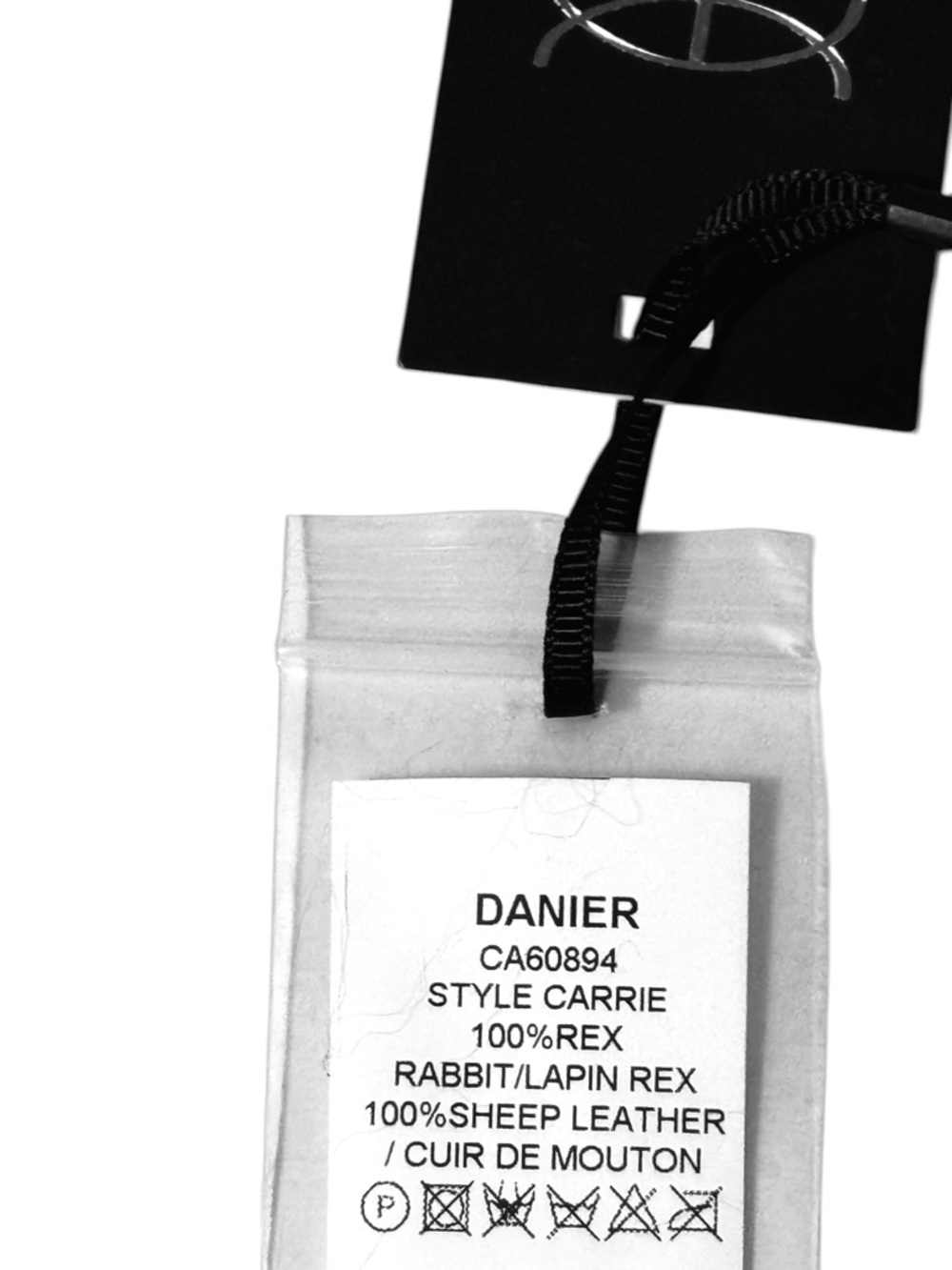 NWT Danier Carrie 100% Rex Rabbit Fur Sheep Leather Earmuffs Eggplant/White - Picture 5 of 6